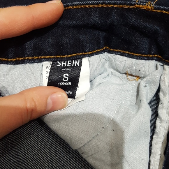 SHEIN High Rise Raw Hem Dark Wash Jeans - Picture 2 of 3